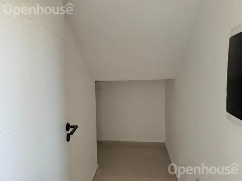 IMPECABLE Casa DE 6 AMBIENTES en  BARRIO SAN PABLO! POSIBILIDAD DE FINANCIACIÓN