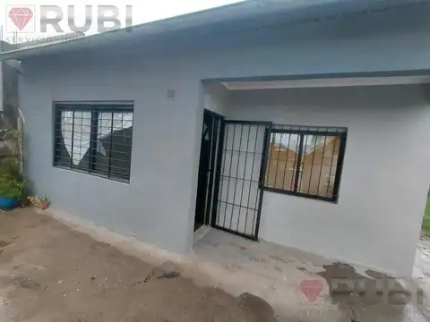 Casa en Alquiler con 1 cochera