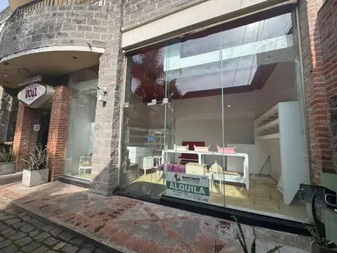 ALQUILER LOCAL CENTRO DE CAÑUELAS -EN GALERIA COMERCIAL