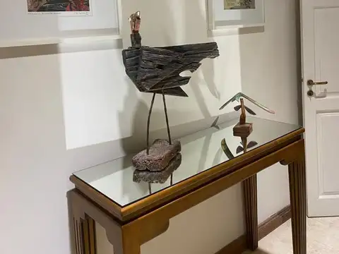 Casa 8 ambientes con 5 baños