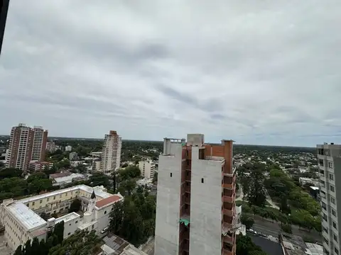 Paunero 800, Piso 19