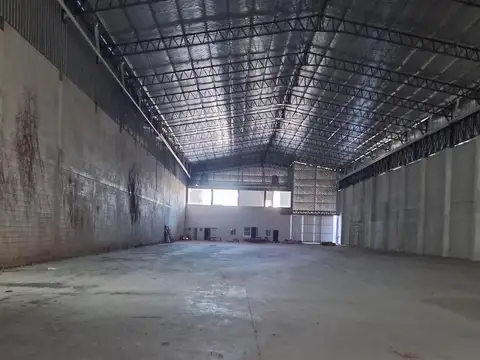 Galpon en Venta 100  mts Fondo