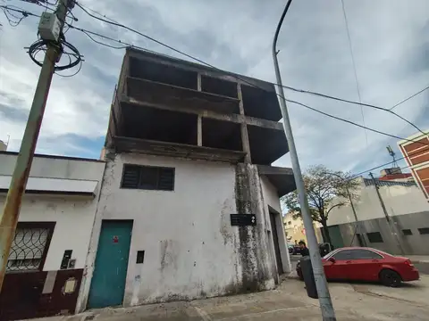 Galpon en Venta en Parque Avellaneda, USD 120.000
