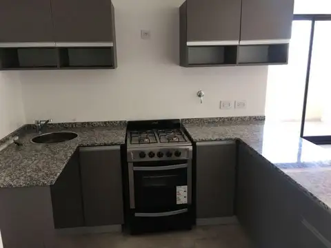 OLIVERA, AV. 100, Piso 8