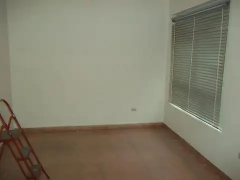 Intendente Grant 268 , Piso P.B