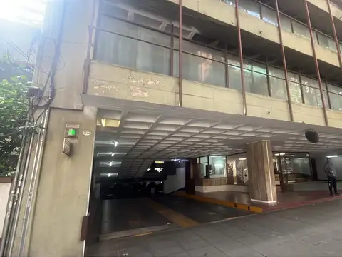 ALQUILA COCHERA PEQUEÑA. CUBA 1800. BELGRANO.