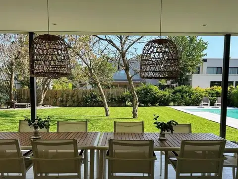 Casa en Alquiler Temporal en Bella Vista, USD 5.000