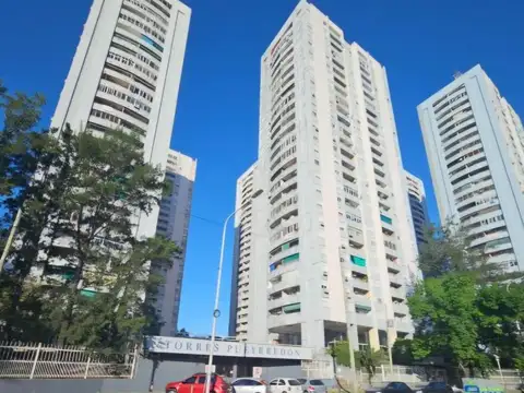 Manuel Estevez 100