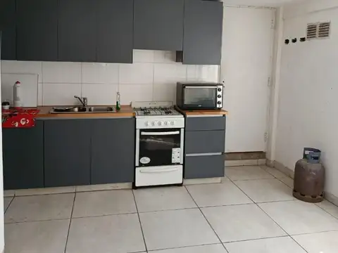 Departamento en Alquiler en Pompeya, $ 1.050.000