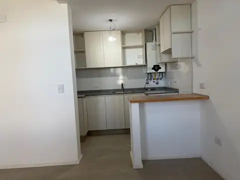 Depto Tipo Casa en Venta en La Florida, USD 140.000