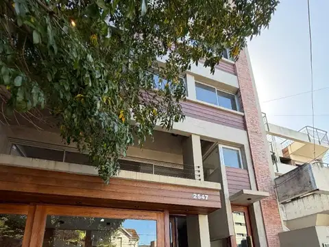 Avenida Almirante Brown 2547 , Piso 2