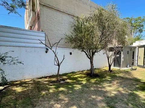 José Garibaldi e/ Rincón y Armenia