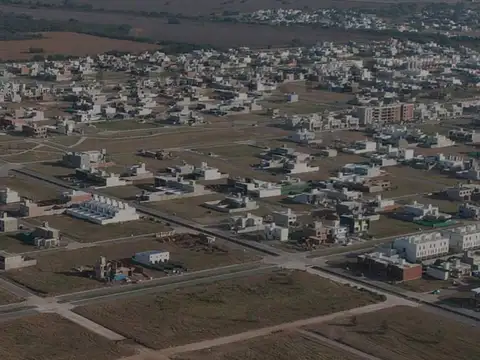 EN VENTA Lote 420 m² en Docta Central Inversión