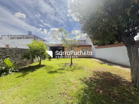 Venta Casa 4 ambientes en Isidro Casanova.