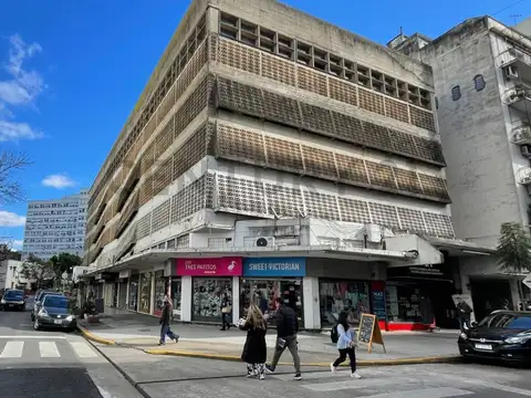 ALQUILER COCHERA CUBIERTA EN PALERMO LAS CAÑITAS