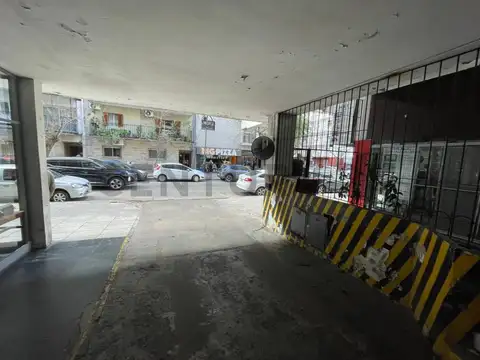 Báez 700, Piso 1