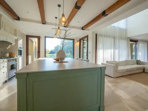 Casa en venta en Grand Bell