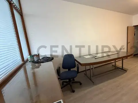Oficina en Alquiler en Tribunales, $ 295.000