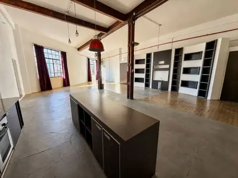 Departamento en Alquiler con 1 cochera