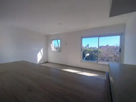 Departamento en Alquiler en Ituzaingo Sur, $ 400.000