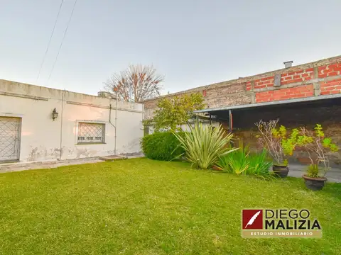 Casa 3 ambientes con 1 baño