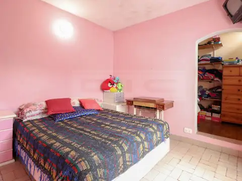 Depto Tipo Casa en Venta 50 años