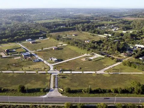 Lujan , lotes comerciales sobre ruta  900 m2 facilidades a convenir