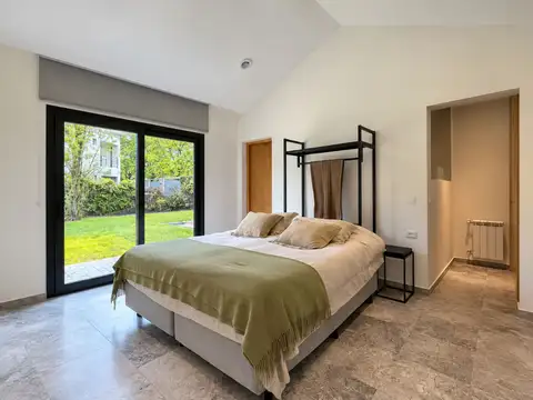 Casa en Venta en Barrio Parque Leloir, USD 460.000