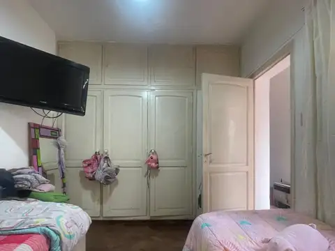 Casa 6 ambientes con 1 baño