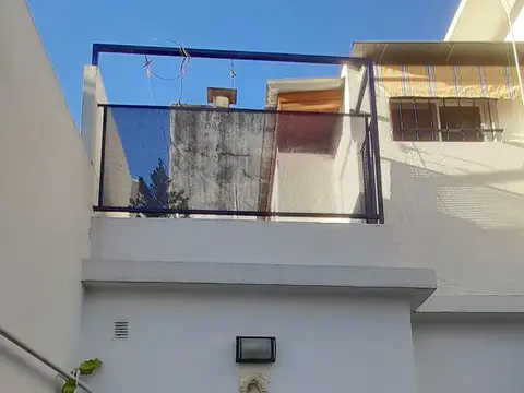 Depto Tipo Casa en Venta 60 años