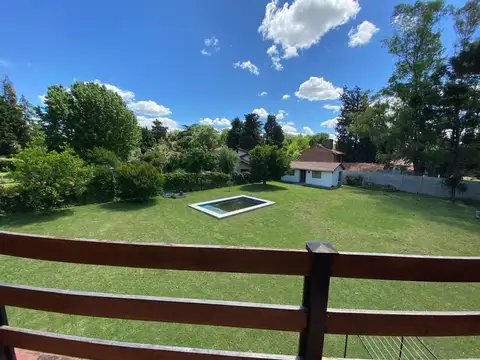 Importante y solida casa en venta -TORTUGUITAS