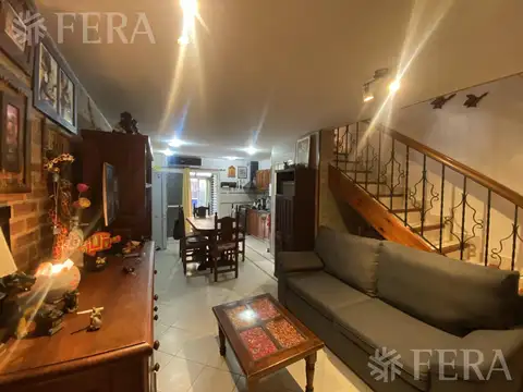 Depto Tipo Casa en Venta de 3 ambientes