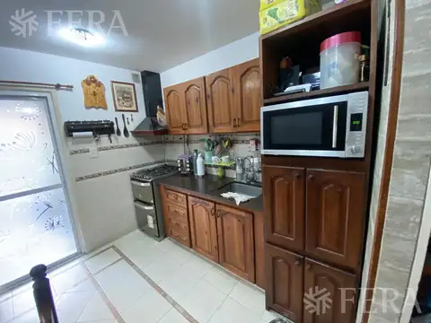 Depto Tipo Casa 3 ambientes con 2 baños