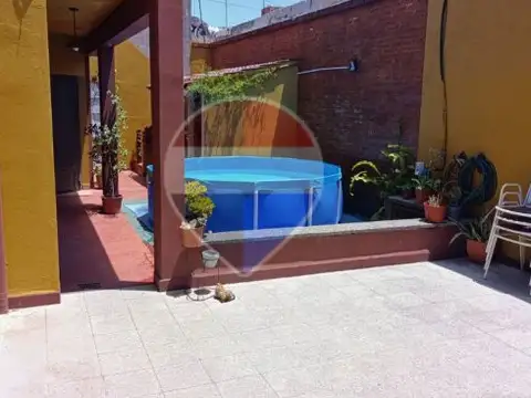 Casa 4 ambientes con 1 baño