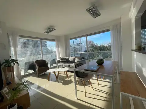 departamento 3 ambientes venta beccar, con balcón