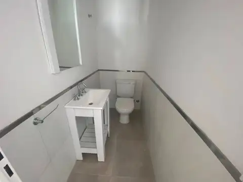 Casa 3 ambientes con 2 baños