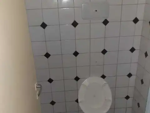 VENTA – LOCAL COMERCIAL – ZONA DE TRIBUNALES