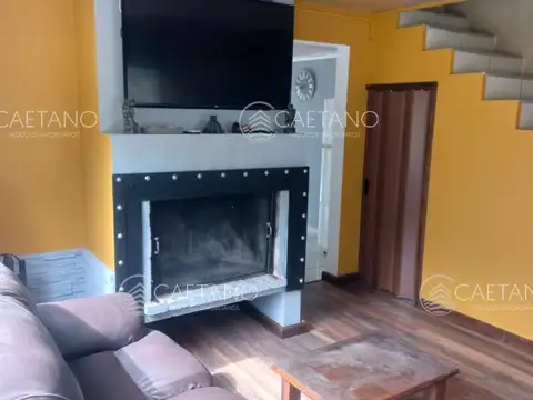 Casa 3 ambientes con 2 baños