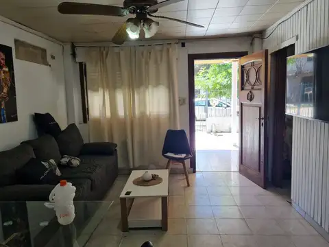 Casa 3 ambientes con 1 baño