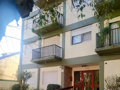 Catamarca 2900, Piso 1