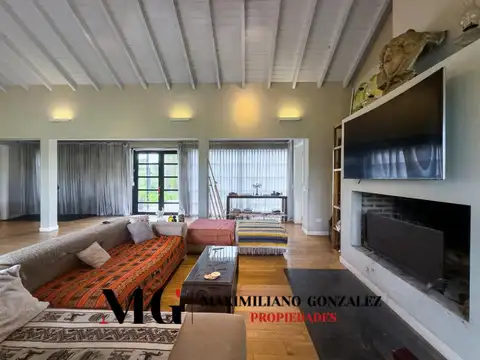 Casa en Venta con 1 cochera