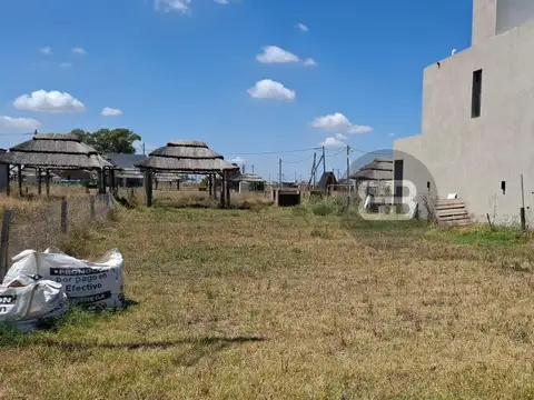 TERRENO EN VENTA DE 300M2 -BARRIO CERRADO
