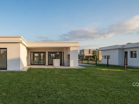 Casa en Venta en San Sebastián, USD 143.000