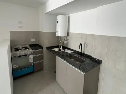 Departamento en Alquiler en Alto Alberdi, $ 650.000