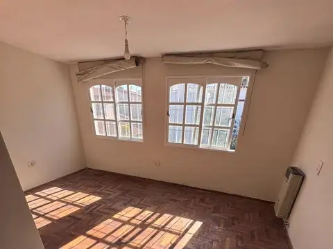 Casa en Alquiler 60 años