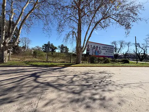 VENTA/ PERMUTA- Terreno de 3654 m2 sobre - RN 9 y Marconi