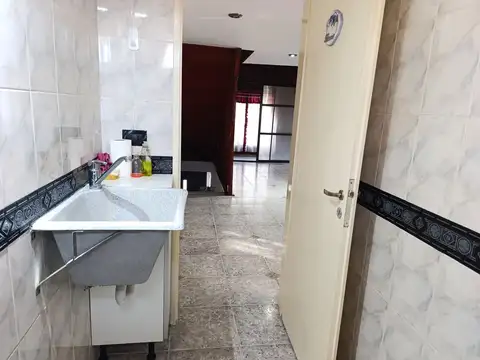 PH en venta de 3 ambientes en Moreno
