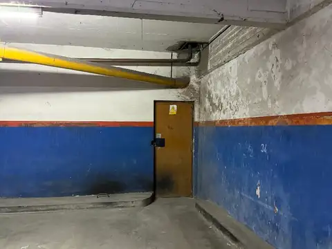 VENTA COCHERA FIJA Y CUBIERTA- SEGURIDAD 24HS. PORTON AUTOMATIZADO CON CONTROL REMOTO- COMODA CIRCULACION-POSIBLE FINANCIACION 