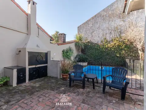 Casa en Venta con 1 cochera