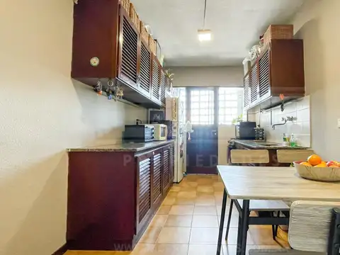 Departamento en Venta en Olivos Vias/Rio, USD 265.000